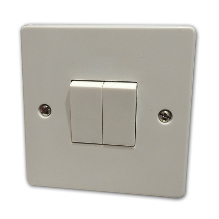 White Plastic 2 Gang 2 Way 10 Amp Light Switch
