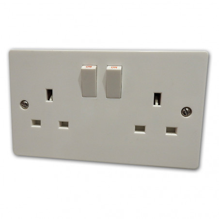 2 Gang 13 Amp DP Plug Socket White Plastic